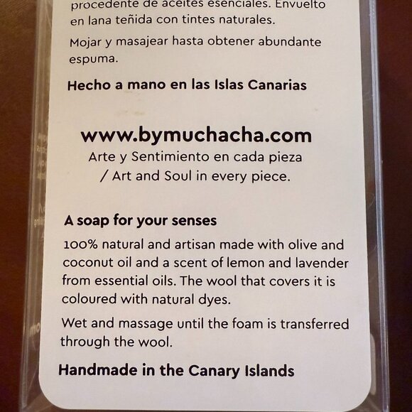 3 Organic soaps wrapped in multi-colored wool violet, aloe vera, lavender  NEW - Picture 2 of 5